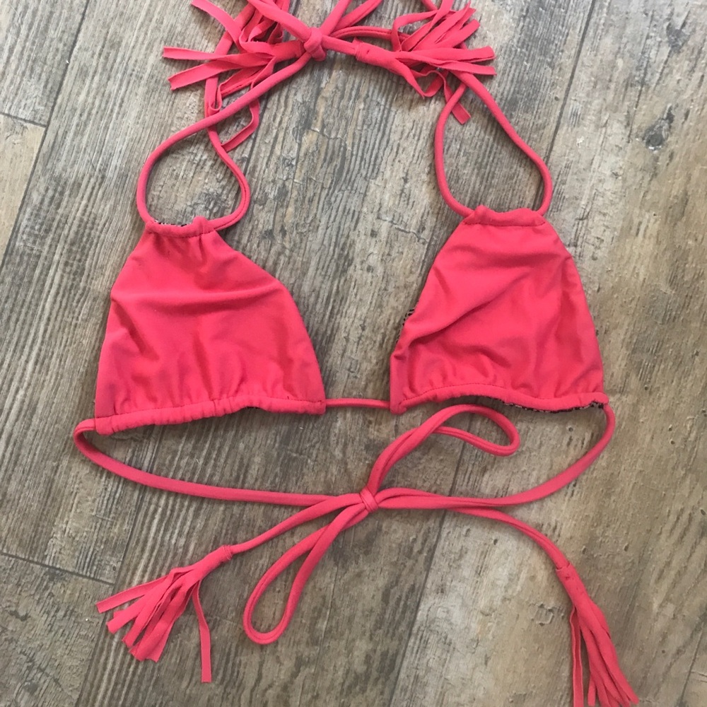 Super cute bright pink/red acacia bikini top. 👙